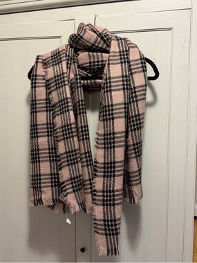 Old Navy Pink and Black Plaid Fringe Scarf